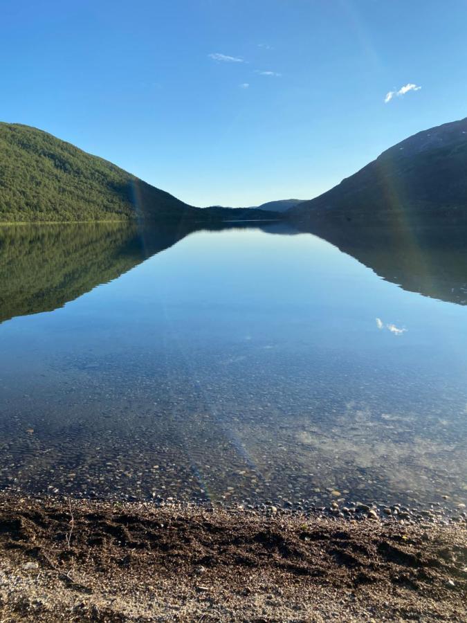 House On The Lake Bogen Екстер'єр фото